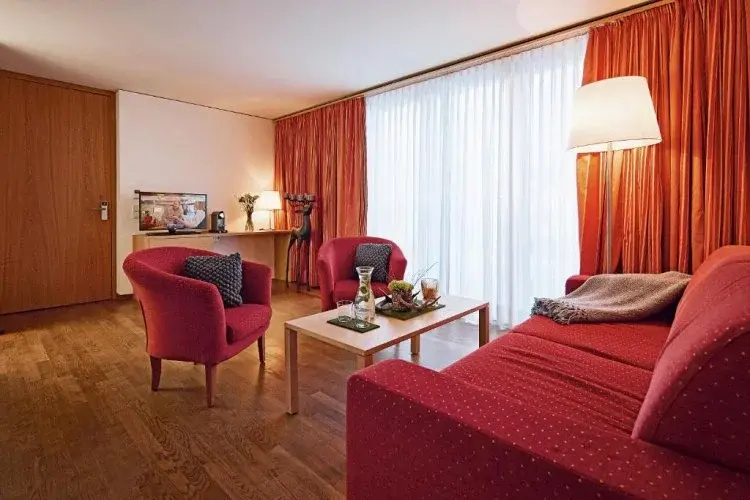 Double Suite (twin beds)