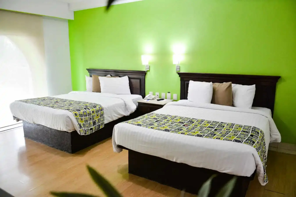 Quadruple Suite