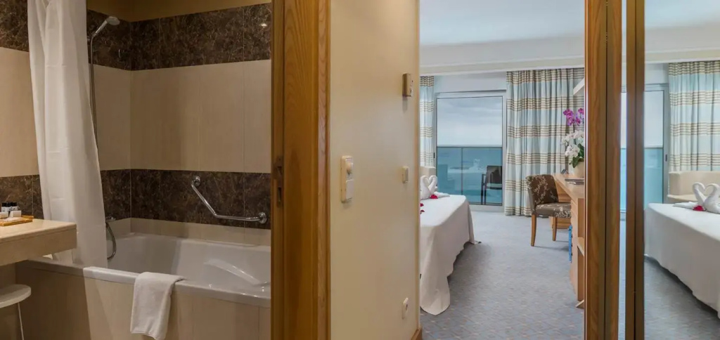 Pestana Carlton Madeira Ocean Resort Hotel - Chambres