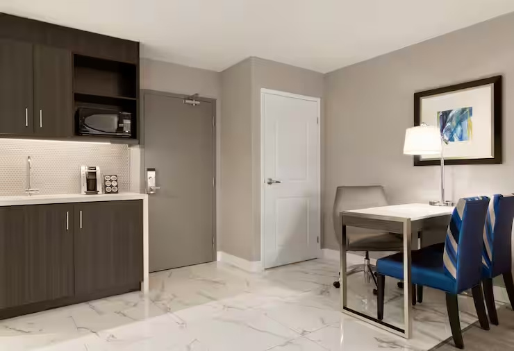 Embassy Suites by Hilton Toronto Airport - Chambres