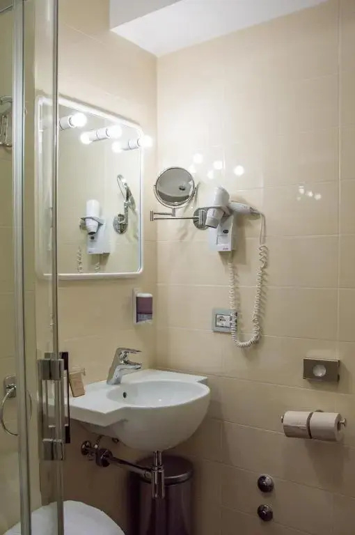 International Beach Hotel - Chambres