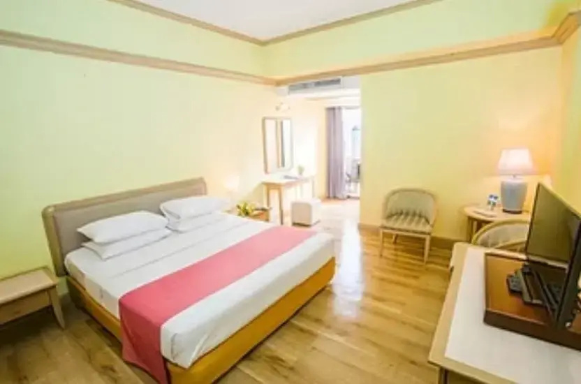 Superior Double room (full double bed)