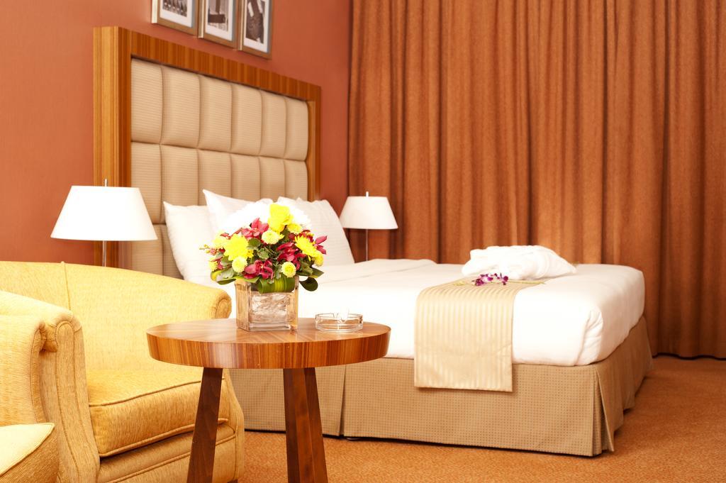 City Seasons Al Hamra Hotel