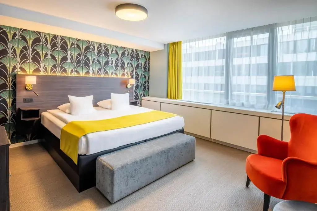 Royal Double Suite (full double bed)