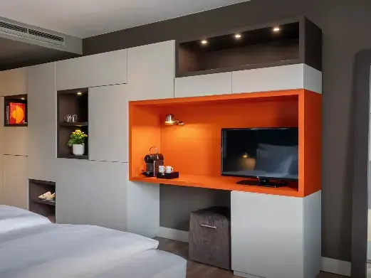Premium Extra Space Double INNSiDE room (full double bed)