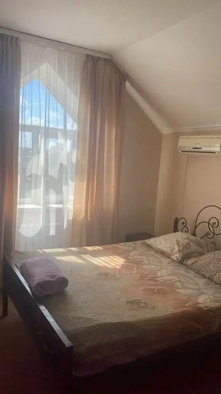 No. 3, 7 Standard Double room (full double bed)
