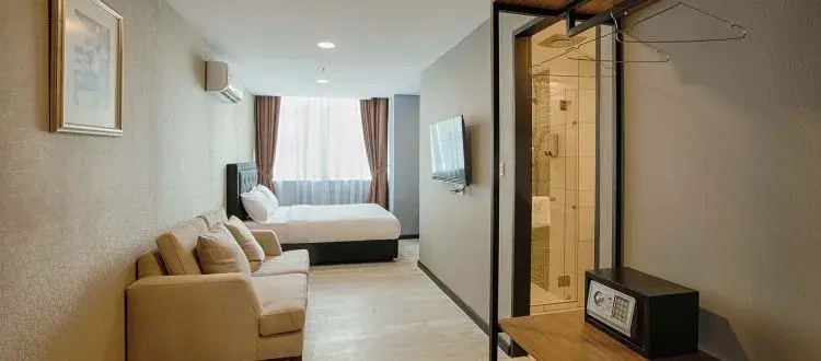 Executive Double room (full double bed)
