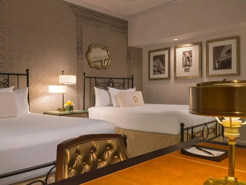 Double room (twin beds)