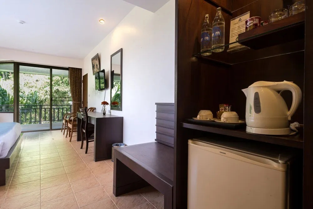 Люкс Family с 2 комнатами в Patong Lodge Hotel