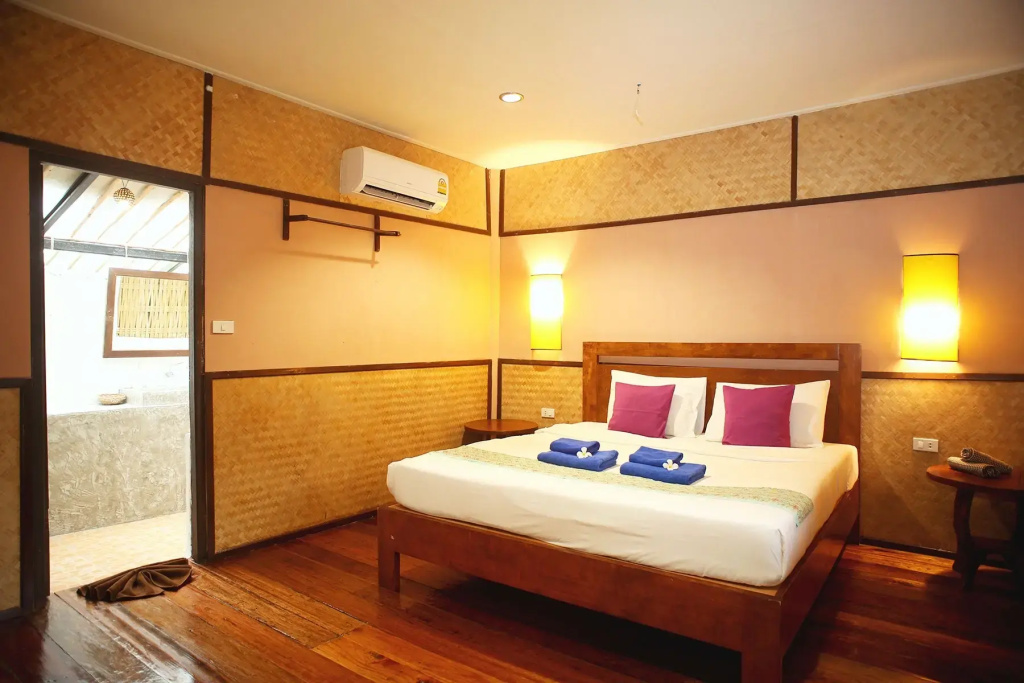 Lay Maya Cottage