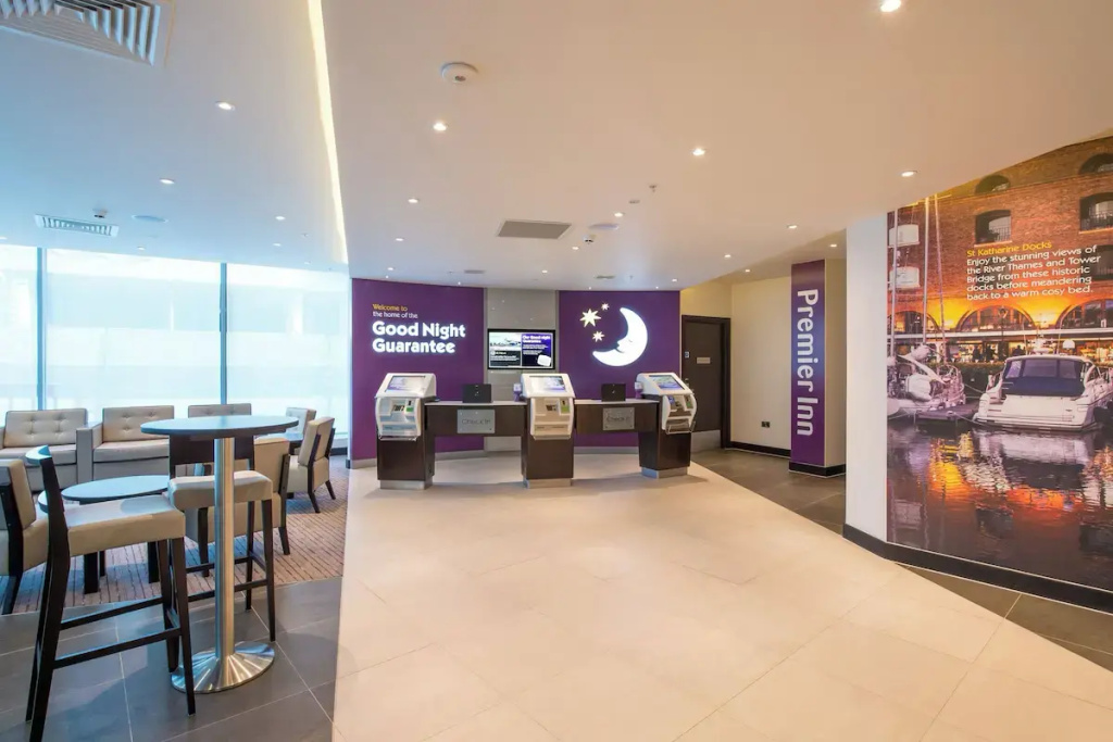 Premier Inn London City - Aldgate — фото