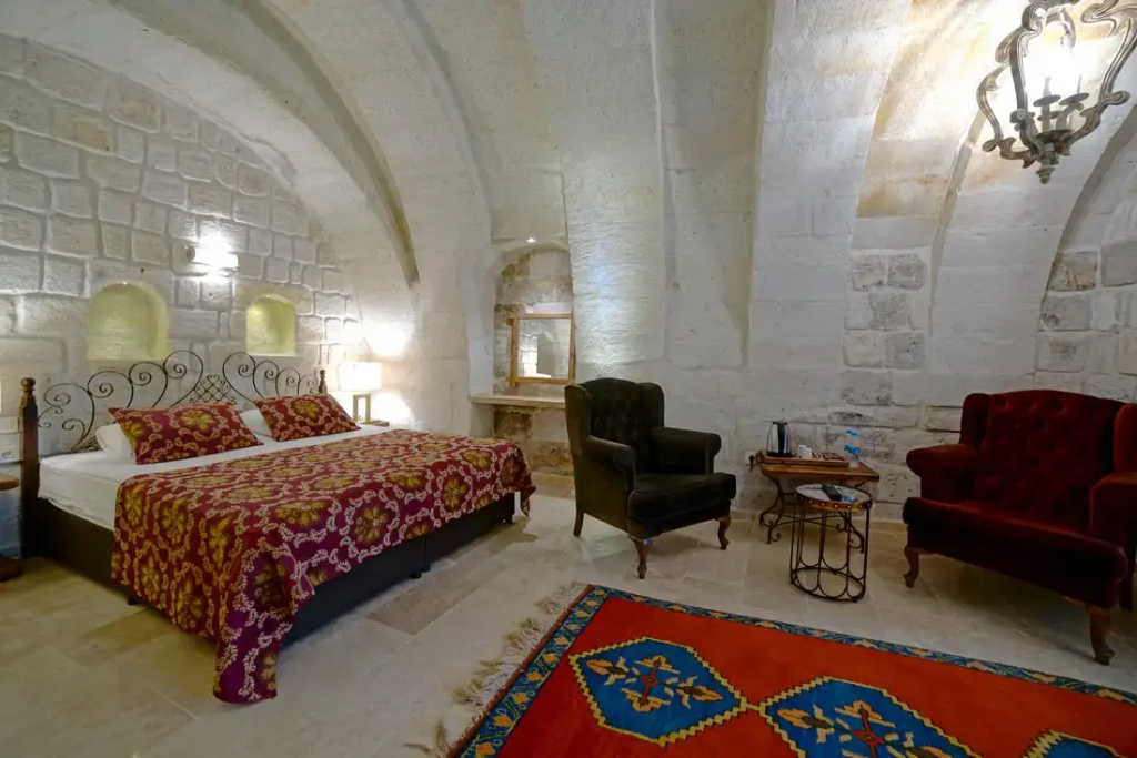 Stone Deluxe Double room (full double bed)