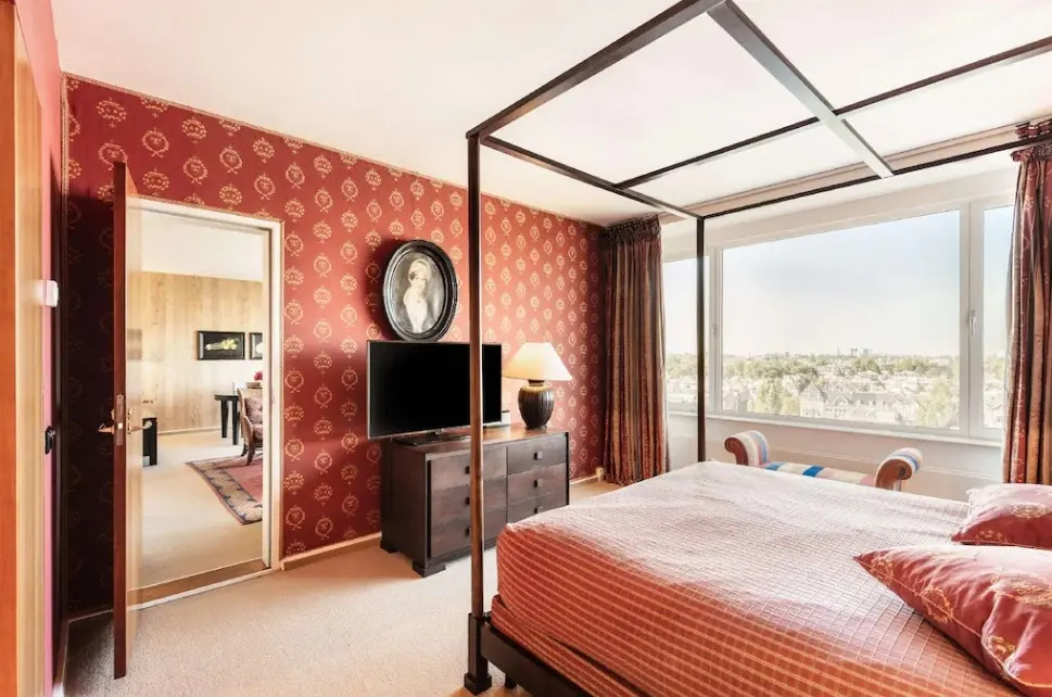 1 Bedroom Mercurius Double Suite (full double bed)