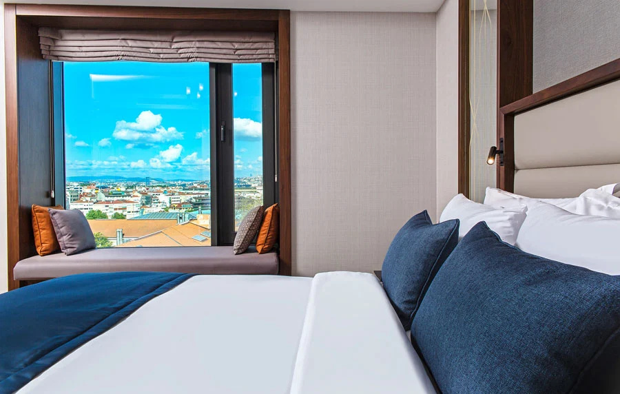 Deluxe Double room with sea view (twin beds)