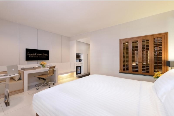 Superior Double room with balcony (full double bed)