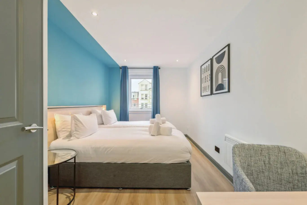 Holyrood Aparthotel - Chambres