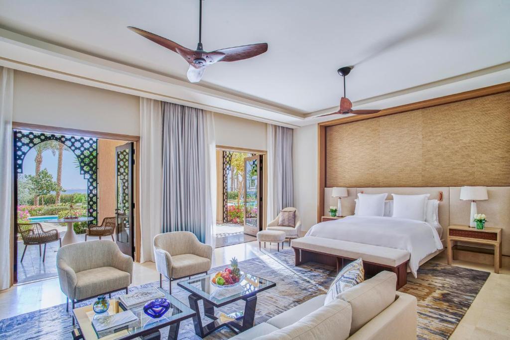 Люкс The Palace в Four Seasons Resort Sharm EL Sheikh