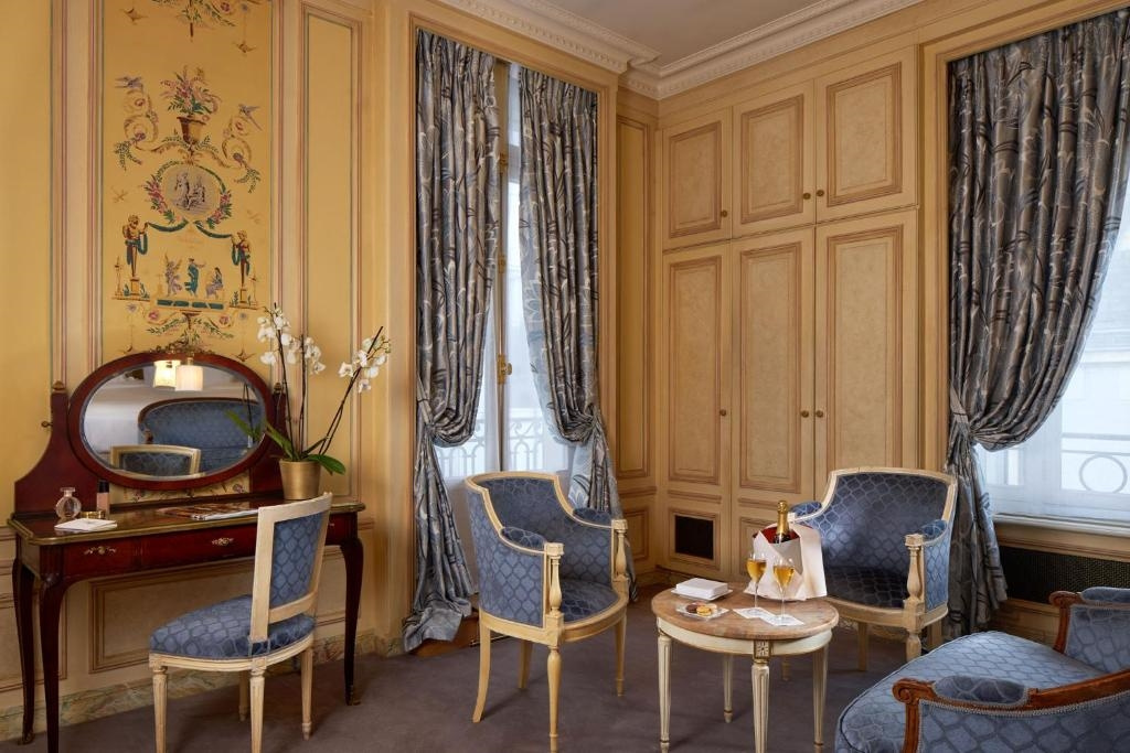 Hotel Raphael 125