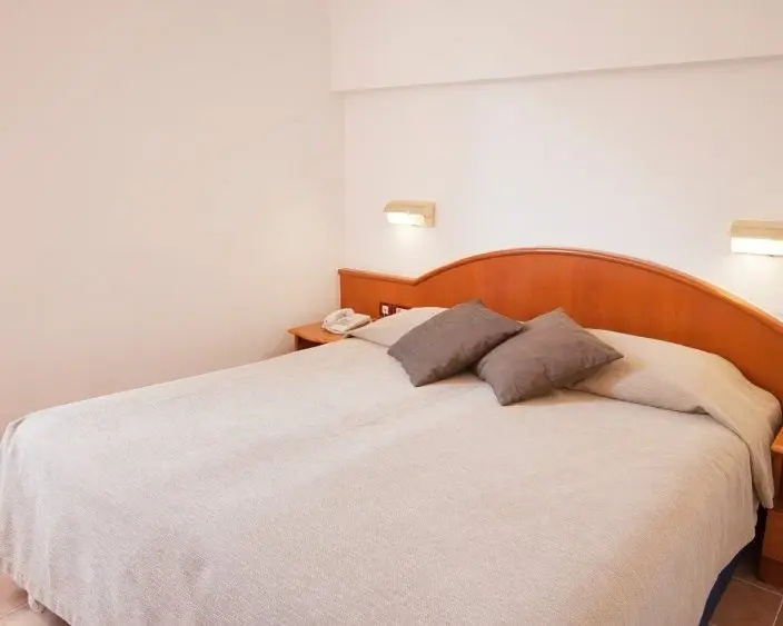 Classic Double room (full double bed)