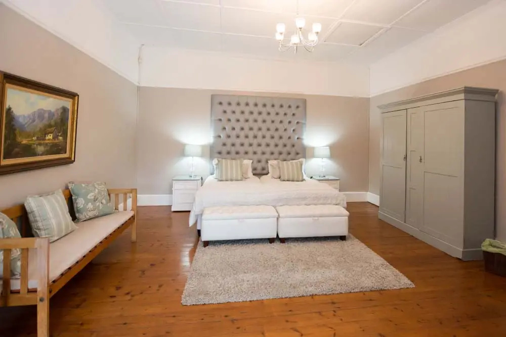 Double room with lake view (twin beds)