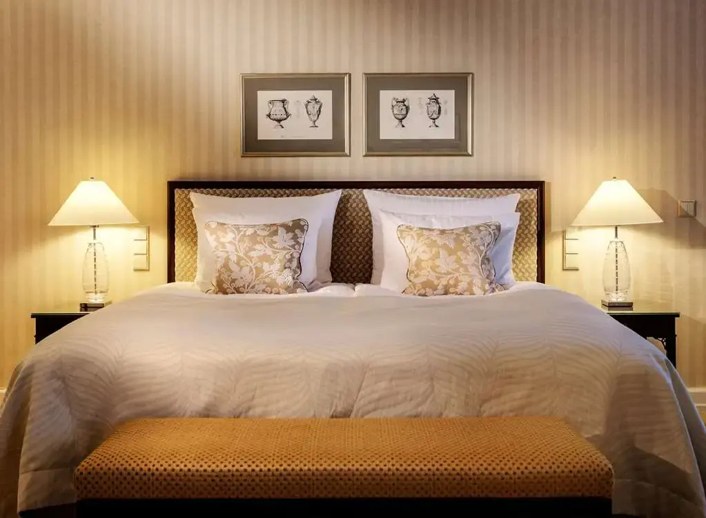 Executive Double Suite (full double bed)