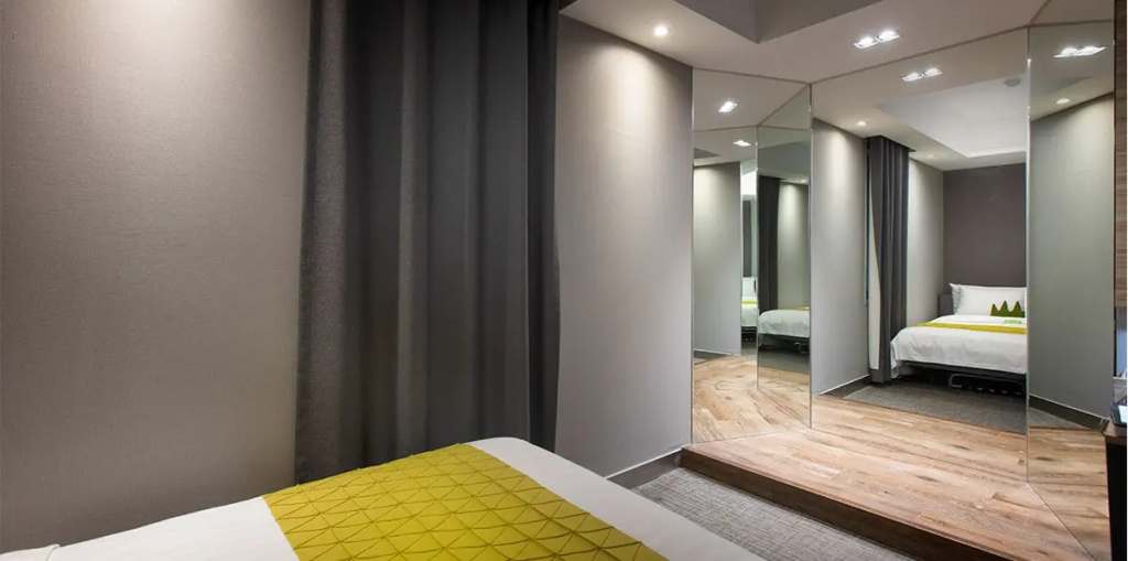 The Shopper's choice Triple room