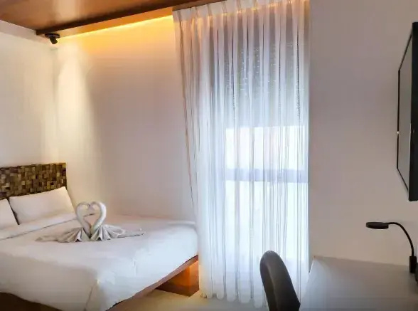 Double Studio (full double bed)
