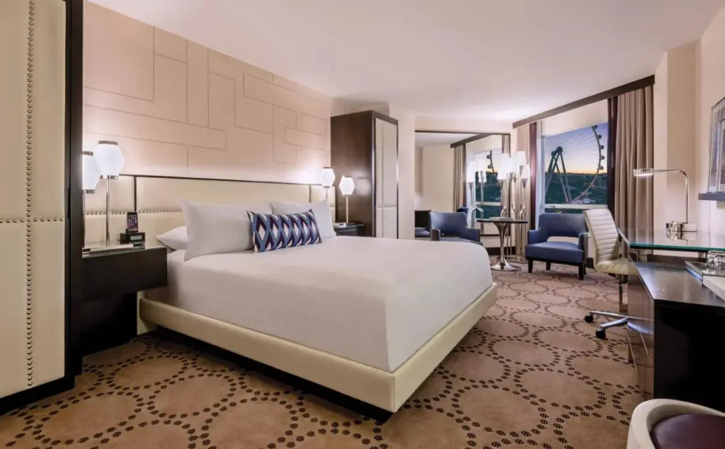 Harrah’s Las Vegas – A Caesars Rewards Destination — фото