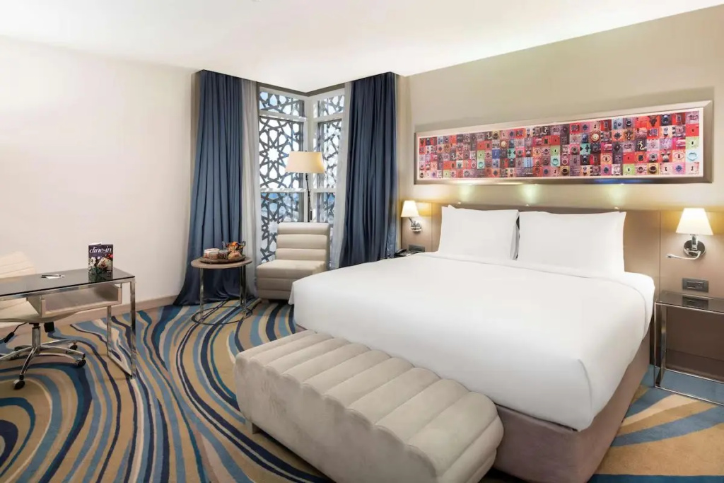 Superior Double room with partial sea view (full double bed)