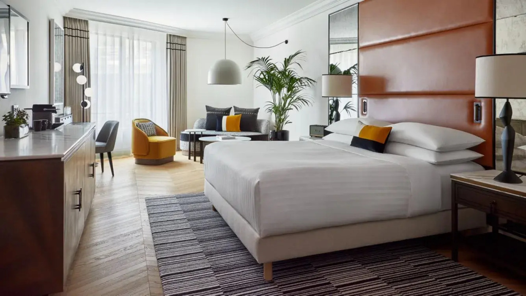 Double Parisian Junior Suite (full double bed)