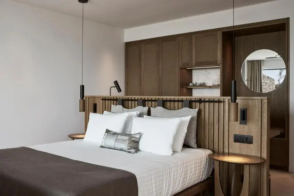 Riviera Double Suite (full double bed)