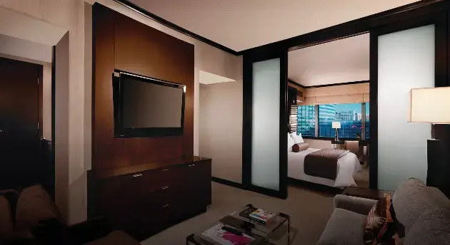 City Corner Double Suite with fountain view (full double bed)