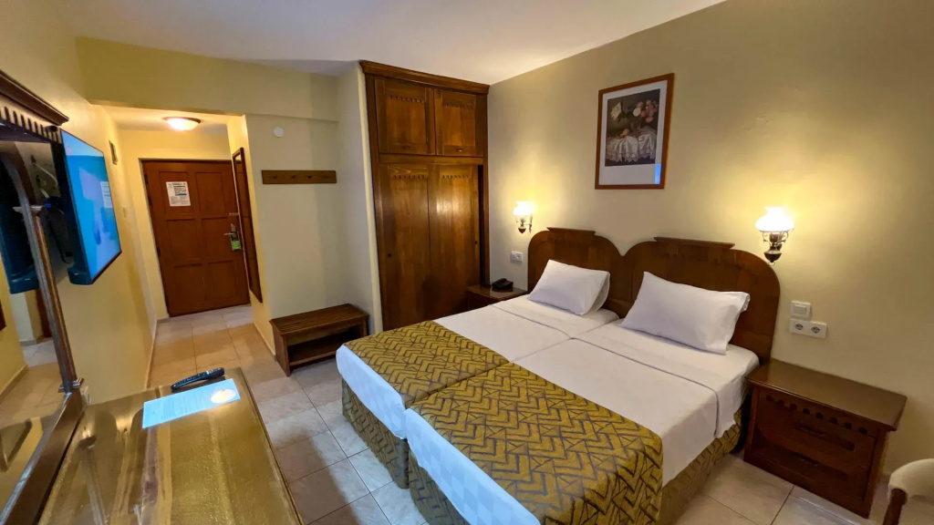 Hotel photo 11