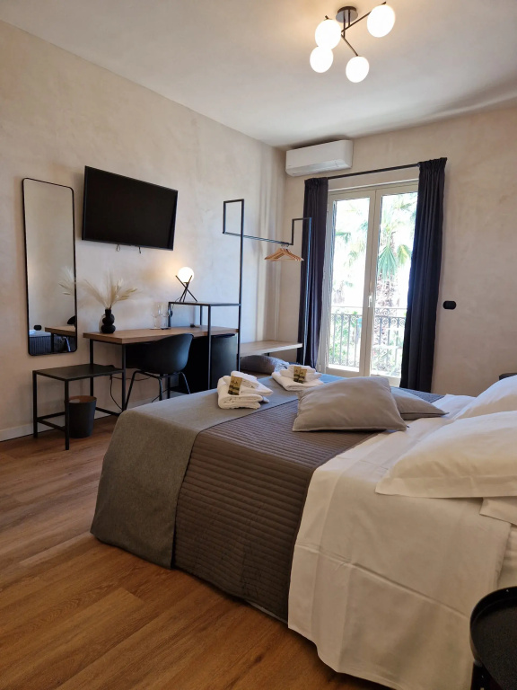 Triple room with balcony