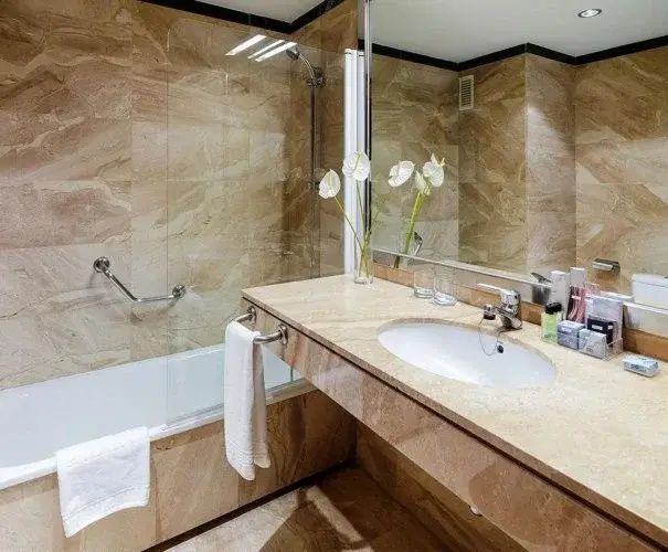 Essential Double room (full double bed)