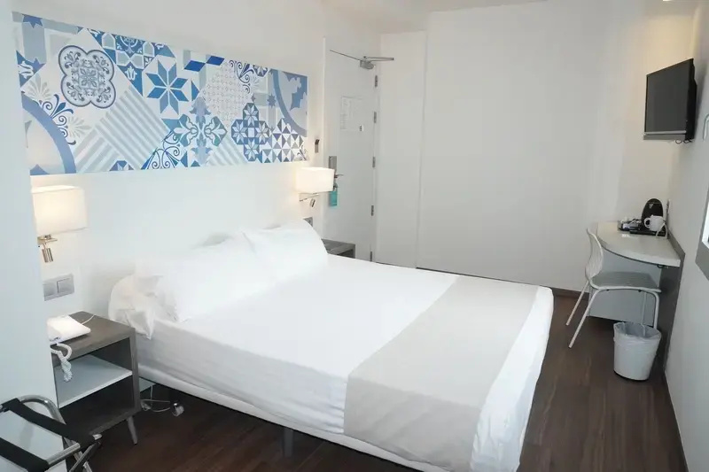 M without Balcony Double room (full double bed)