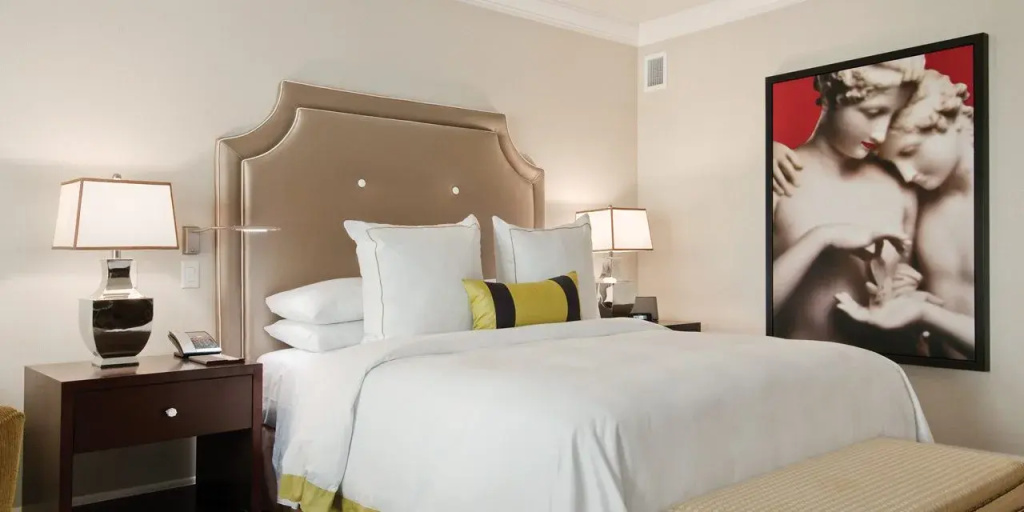 Octavius Double Suite (full double bed)