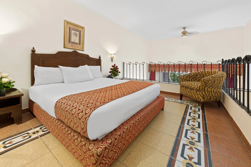 Harem Double Junior Suite with sea view, queen size bed, full double bed room photo 1