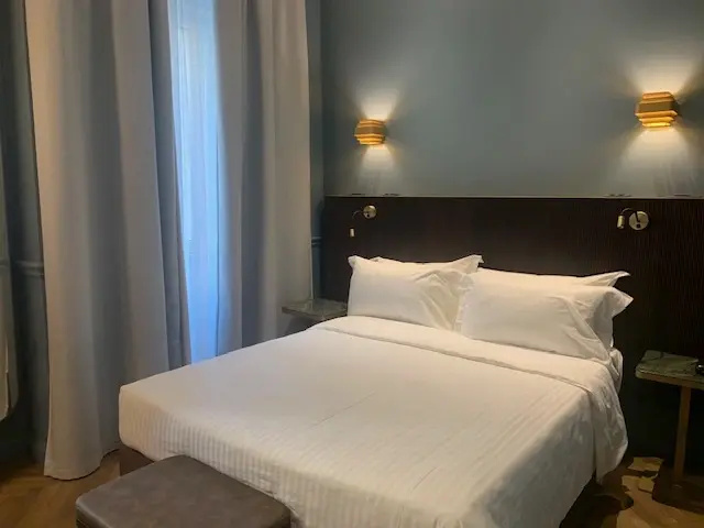 Deluxe Double room (full double bed)
