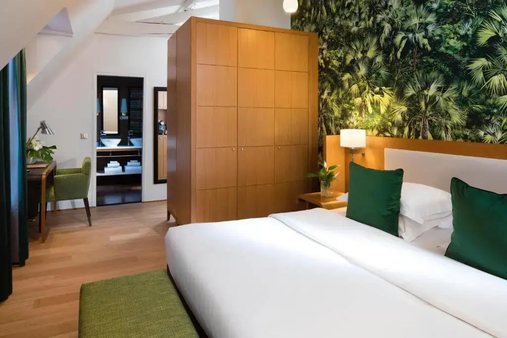 Signature Double room with balcony (twin beds)
