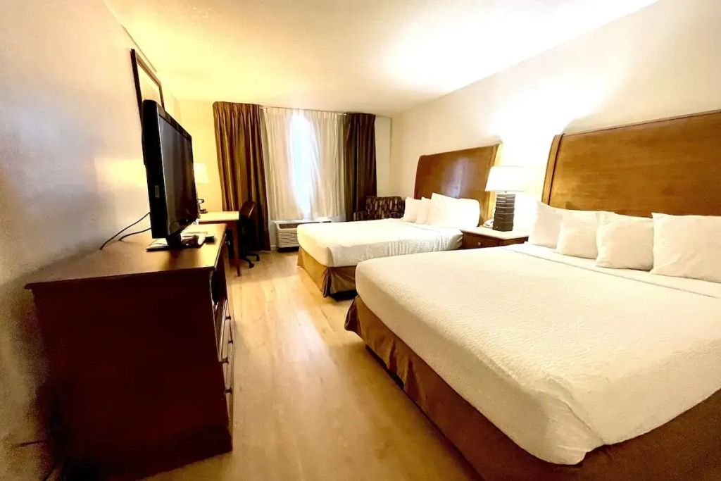 Quadruple room