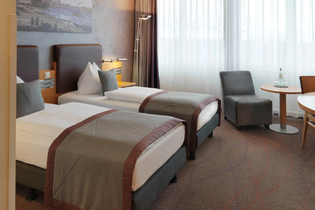 Accessible Superior Double room (twin beds)