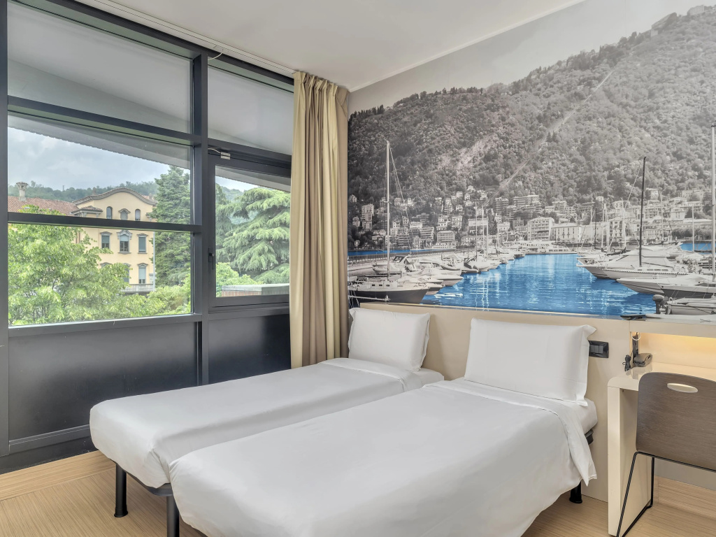 Disabled Access Twin room (twin beds) (handicap accessible)