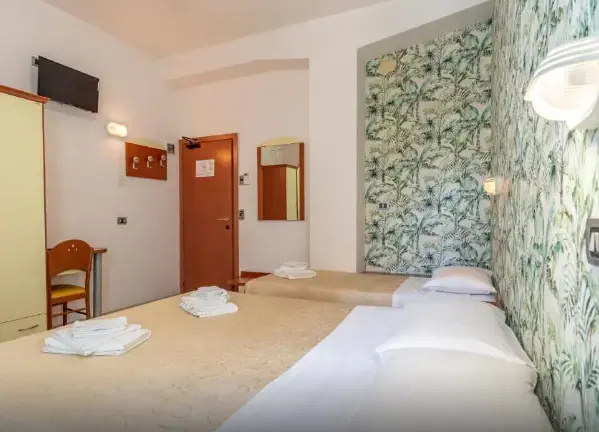 Standard Triple room with balcony