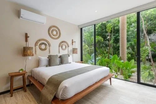 3 Bedrooms Apartment