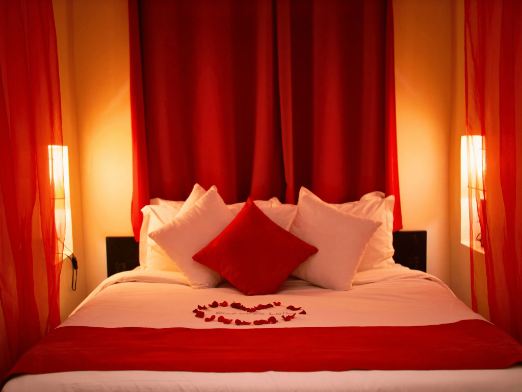 Luxury Double Suite (full double bed)