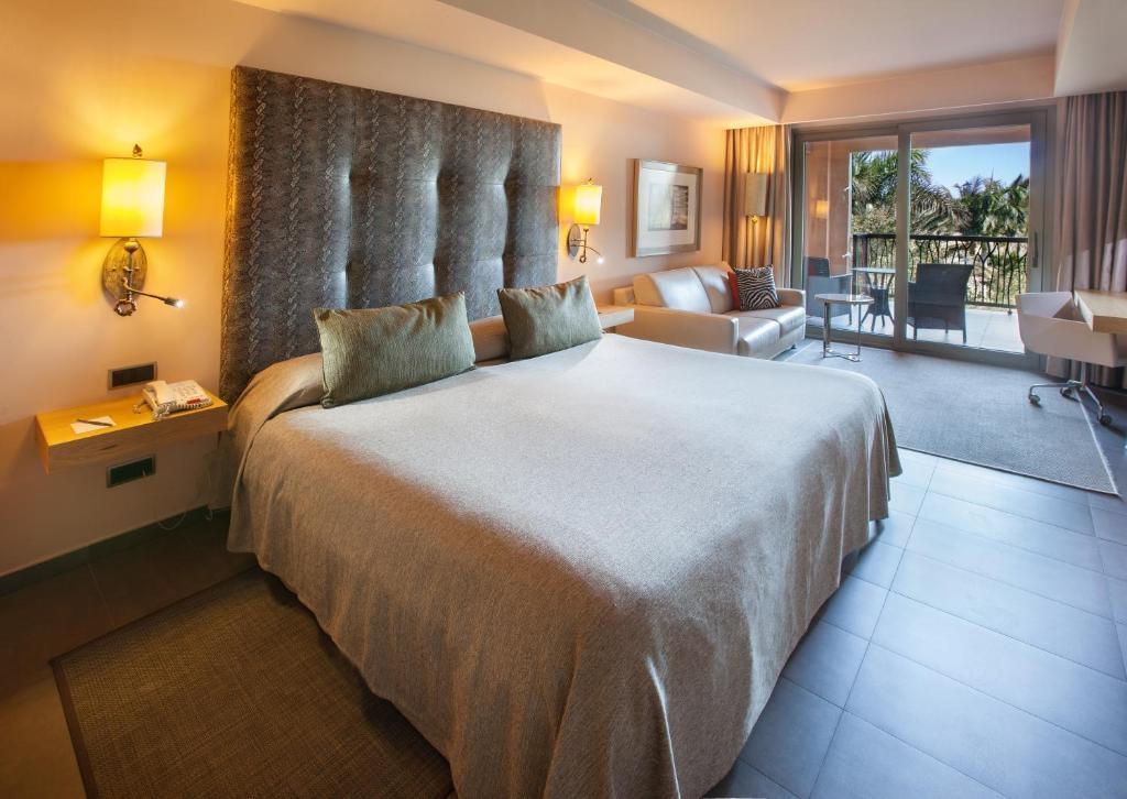 Superior Double room (full double bed)