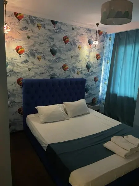Double Suite (full double bed)