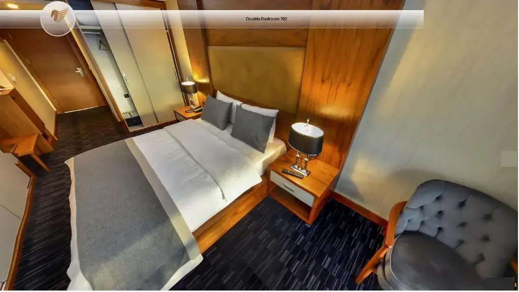 Double room with balcony (full double bed)