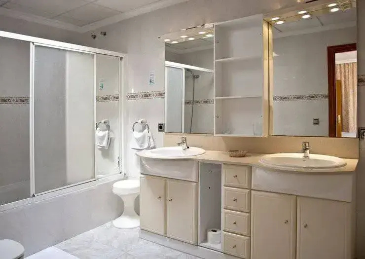 Hotel Amoros - Chambres